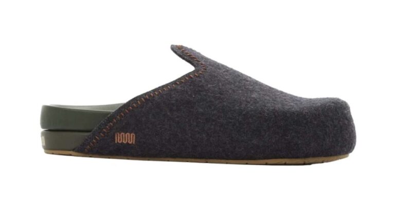Commbi Men's The Woolie Burro Mules in charcoal