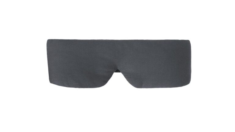 bearaby-dreamer-weighted-eye-mask.jpeg