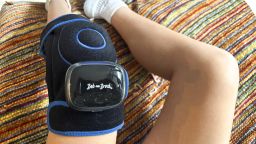 A woman uses a Bob and Brad knee brace for arthritis.