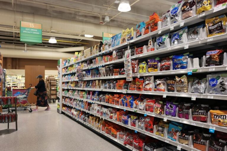 Growing worries over the safety of ultraprocessed foods has Americans calling for action, experts say.