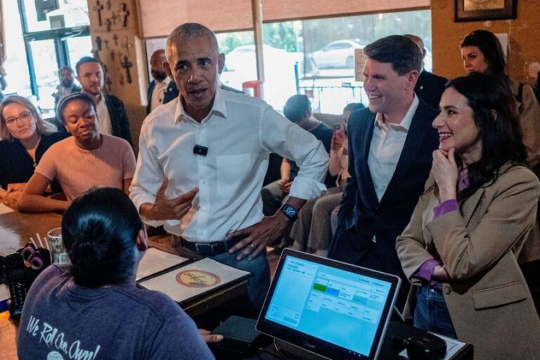 Former U.S. President Barack Obama, Texas Democratic Senate candidate Rep. James Talarico, and Texas Democratic gubernatorial candidate Gina Hinojosa visit the Taco Joint on Tuesday, in Austin, Texas, U.S., May 12, 2026.