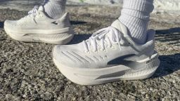 A woman wearing Brooks Glycerin Max 2 running shoes