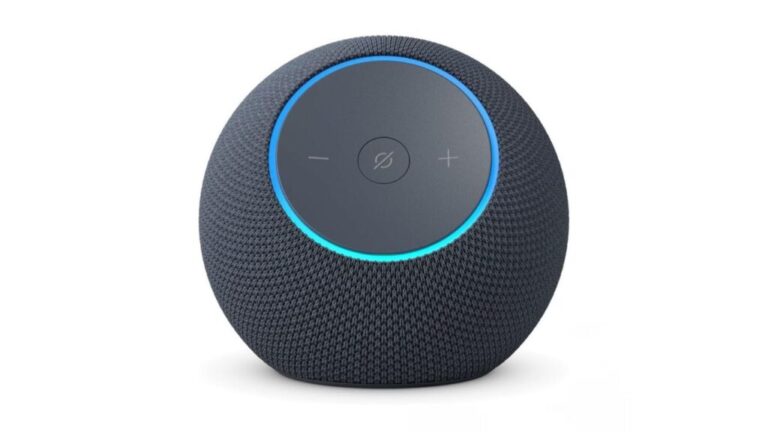 Alexa Echo Dot Max in black