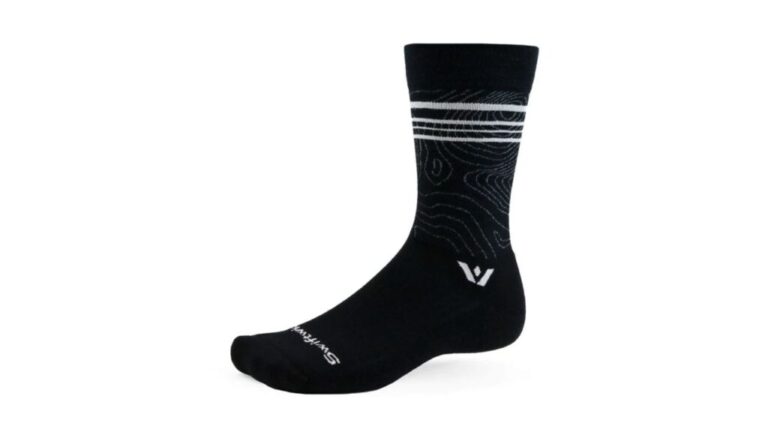 swiftwick-pursuit-crew-cnnu.jpg