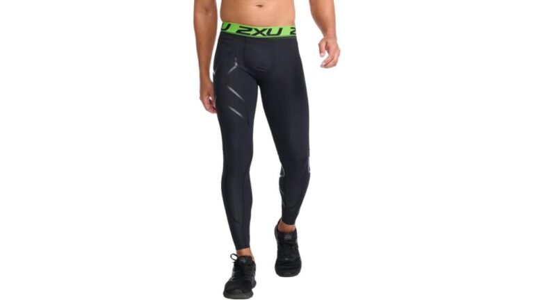 2XU Men's Refresh Recovery Compression Tights, white background