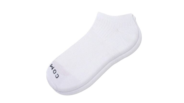 Comrad Socks in white