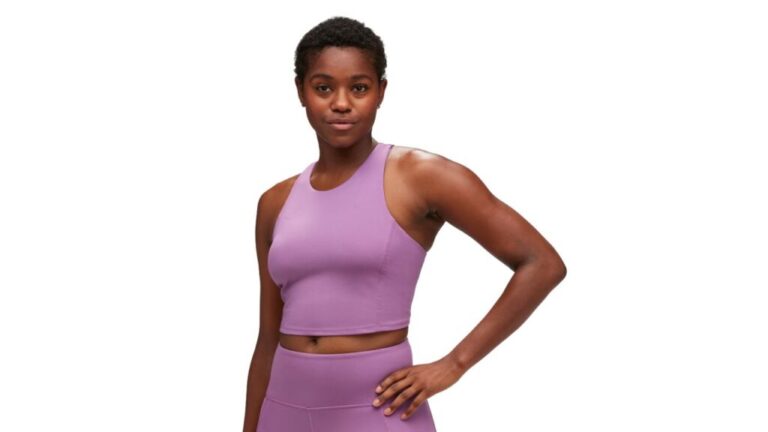 Hoka Elaro Crop Bra cnnu.jpg