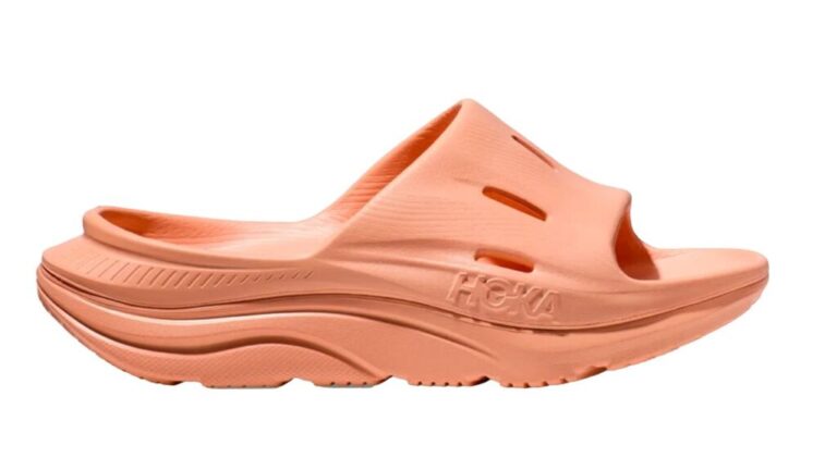hoka ora slide.jpg