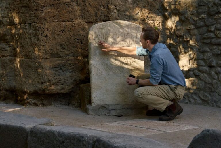 Inscriptions in Pompeii and Herculaneum helped Hiddleston and Tuck trace the stories of survivors.
