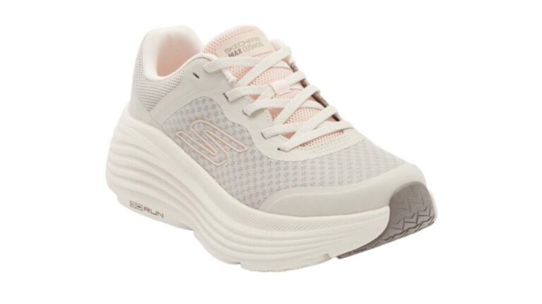 Skechers Women’s Max Cushioning Endeavour Sneakers