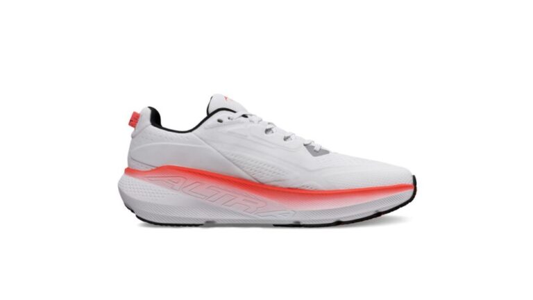altra womens fwd via 2.jpg