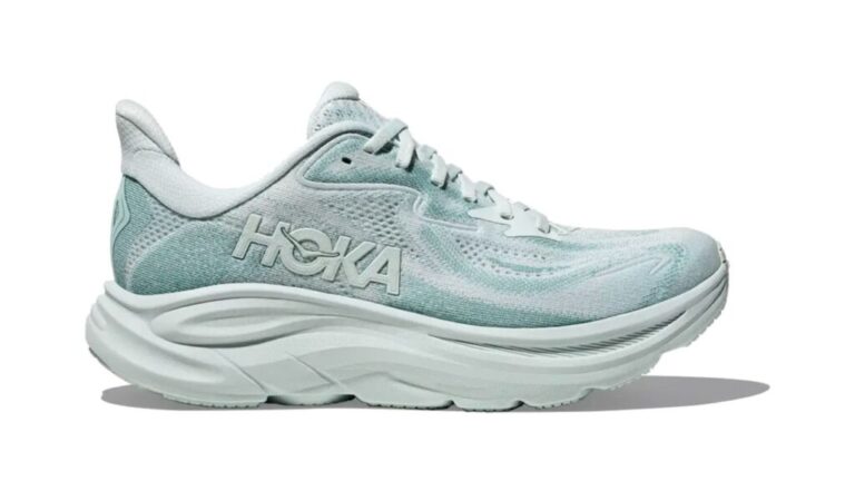 hoka womens clifton 10 cnnu.jpg