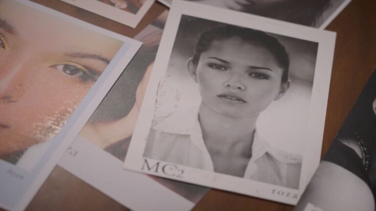 Model headshots of Roza Gilles.