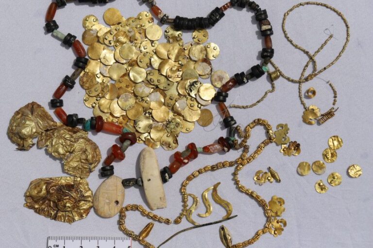 Gold ornaments were excavated from the Eleke Sazy burial site in eastern Kazakhstan.