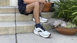 Man wearing Brooks Glycerin 23 running shoes