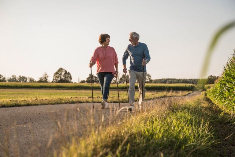 Maintaining good physical function into your 80s may be a marker of healthy brain aging, research suggests.