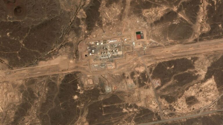 Satellite images showing a pumping station near Al Mesba'ah, Saudi Arabia on February 15, 2026.