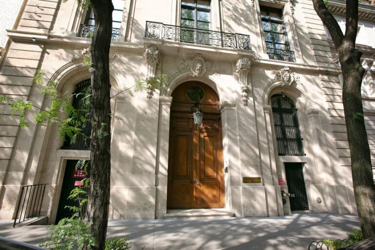 The Upper East Side New York estate of mulitmillionaire Jeffrey Epstein in 2019. (Emily Michot/Miami Herald/Tribune News Service via Getty Images)