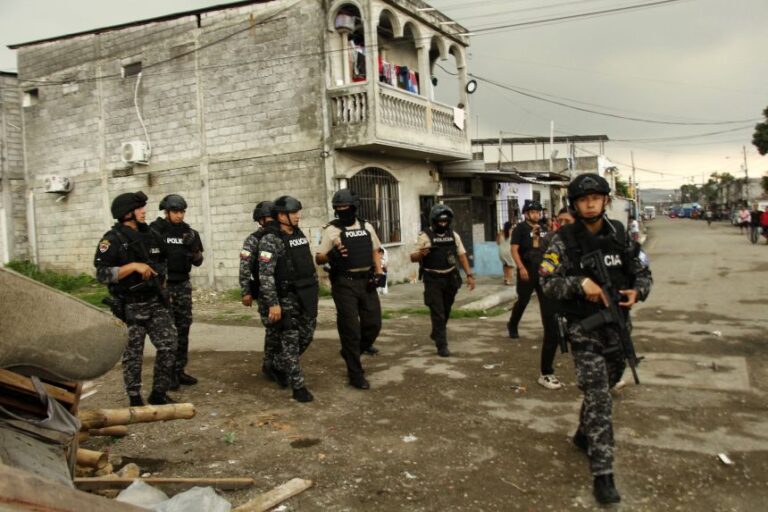 Members of the Ecuadorian police carry out an anti-drug operation in the Batallon del Suburbio neighborhood, in southern Guayaquil, Ecuador, on January 23.