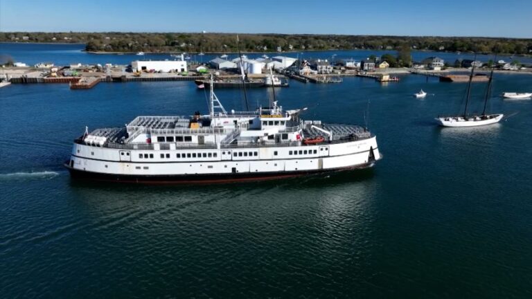 Martha's Vineyard Boat.jpg