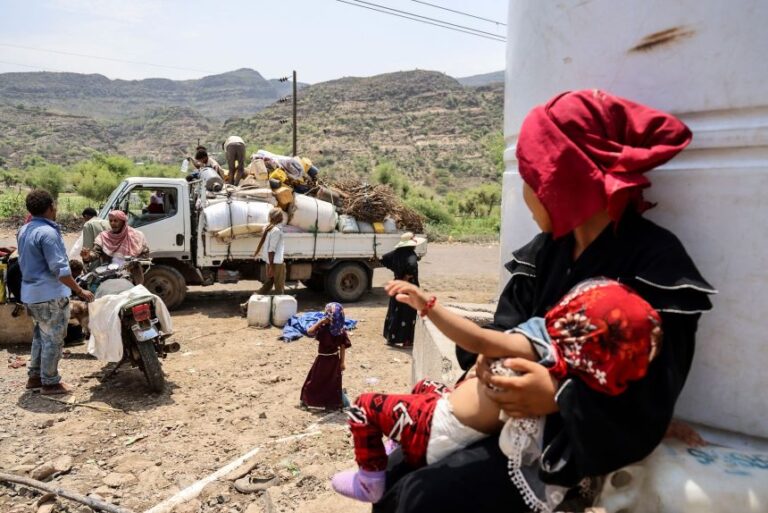 Yemenis who fled their homes due to renewed clashes between the Saudi-backed government forces and Yemen's Houthi rebels, set-up makeshift homes in southwestern Yemen on September 6, 2026.