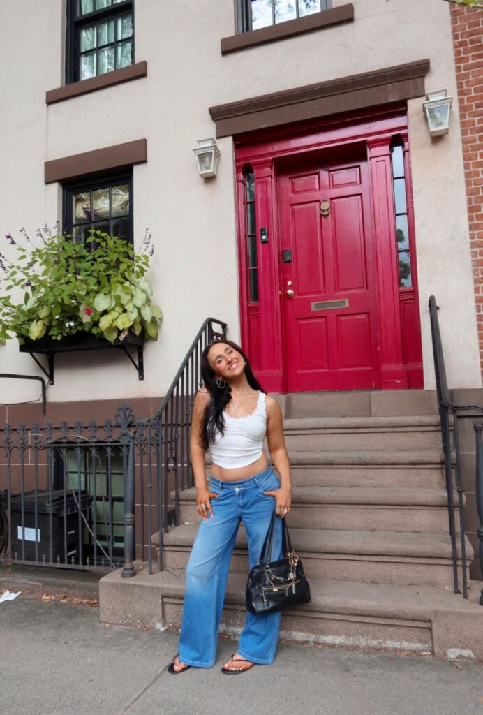 Kylee Baxa has met many of her Hinge matches, only to realize they've used a chatbot to fabricate conversations and personas.