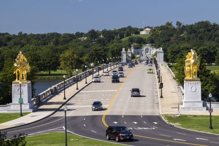 People drive around Memorial Circle in Washington, DC, on September 4.
